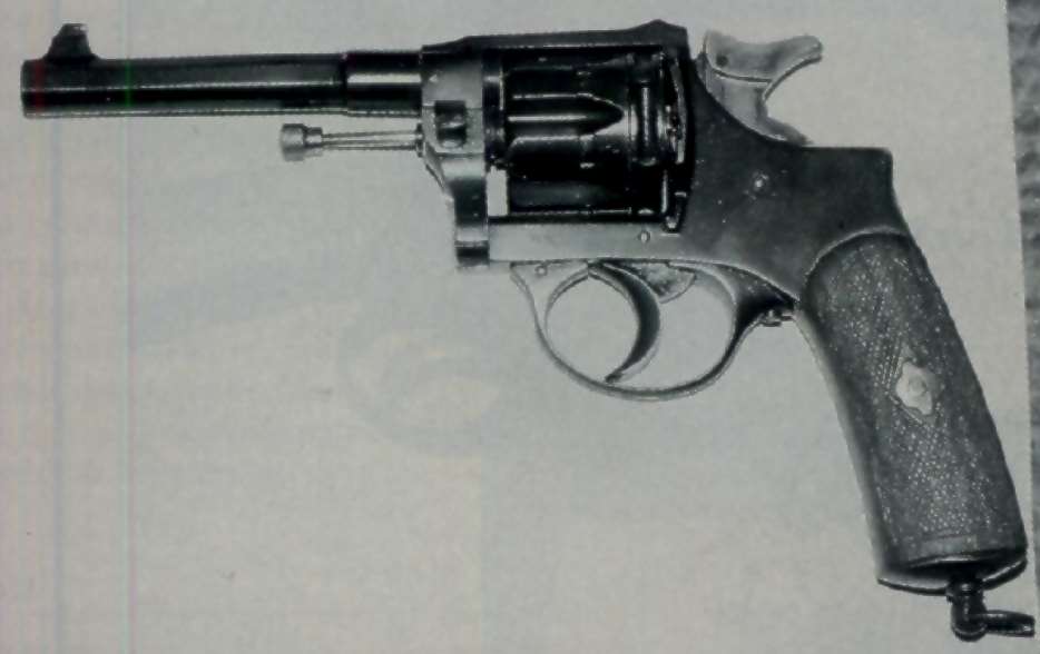 Revolver Modle 1915